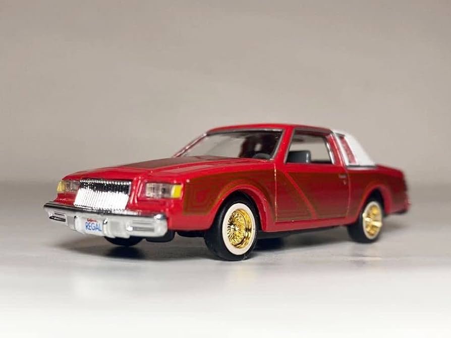 Amazon | Revell 1/64 LOWRIDER '82 BUICK REGAL ビュイック